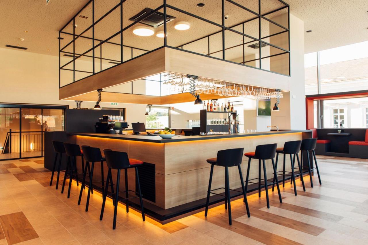 Harry'S Home Steyr Hotel & Apartments Exterior photo